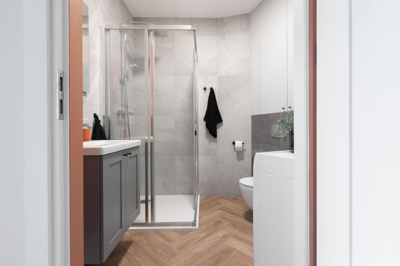 Glow Apartments, Aparthotel Kollataja - Wrzeszcz Gdansk Bagian luar foto